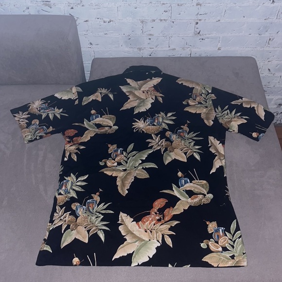 Campia Black Hawaiian Shirt - Picture 2 of 2